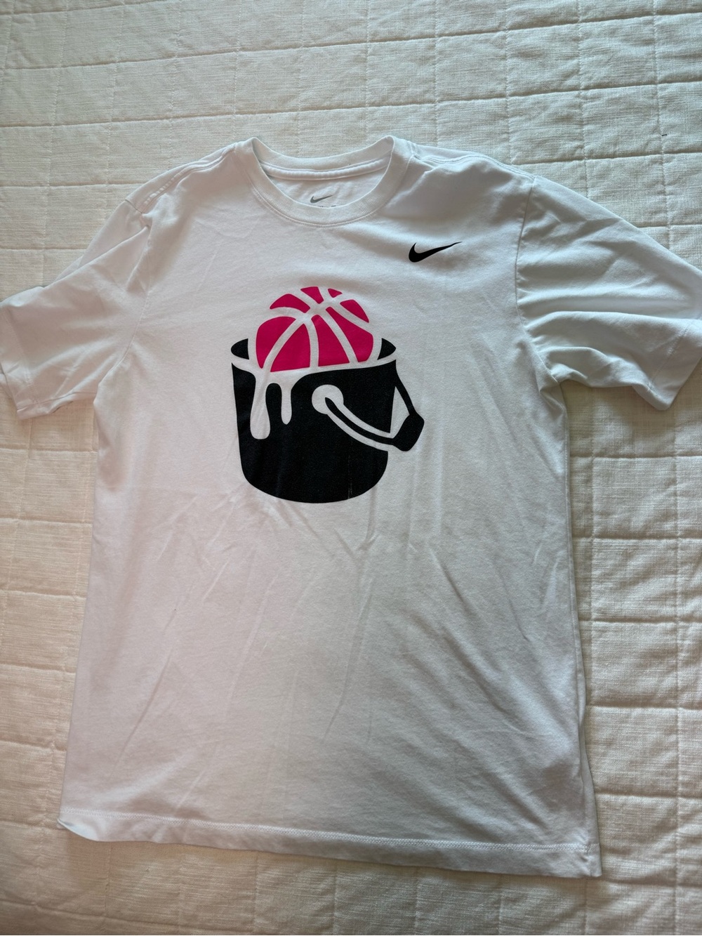 Nike Women’s Dri-Fit Tee size small